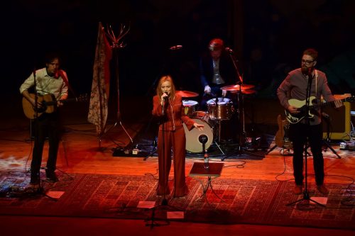 Innerliga Lisa Ekdahl i De Geerhallen (recension)